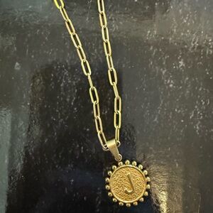 Gold Pendant Necklace